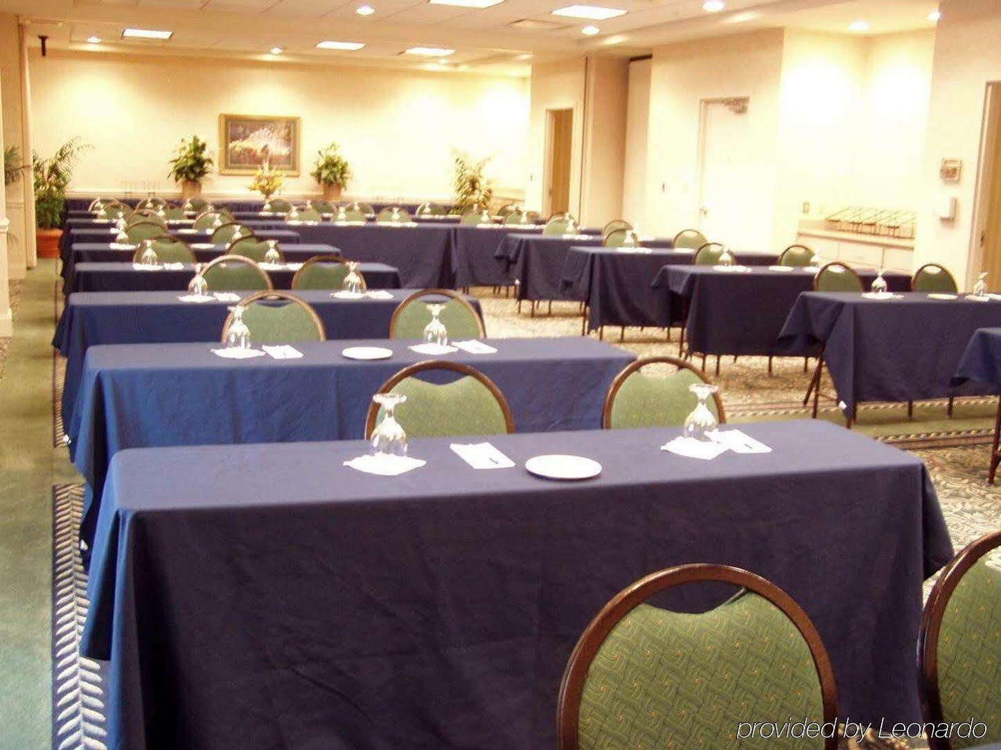 Hilton Garden Inn Charlotte North Eksteriør bilde